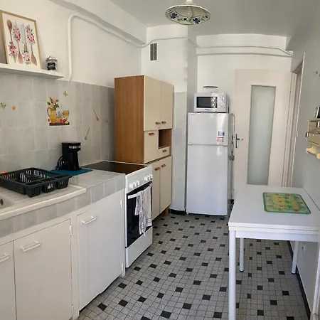 Charmant 2 Pieces A Antibes